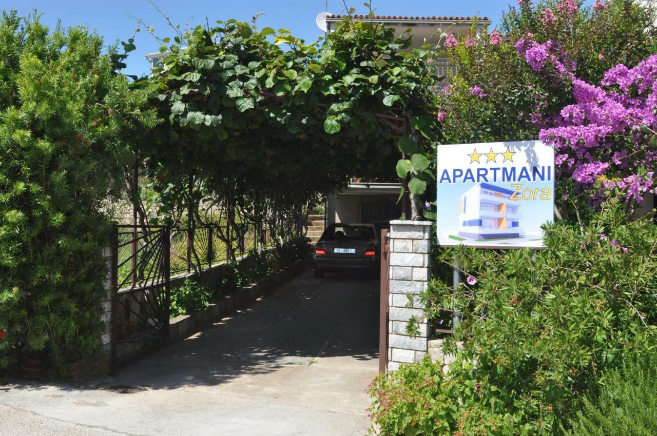 Apartments Zora Rogoznica  Luaran gambar